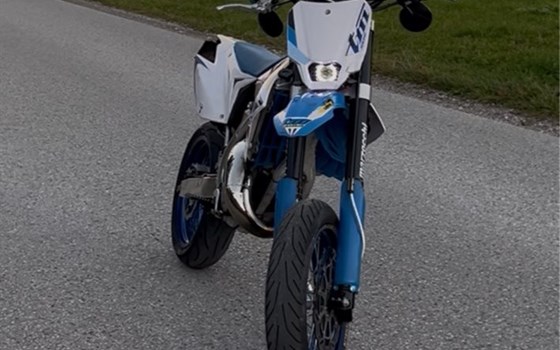 Gebrauchtmotorrad TM SMR 125 - Bild 3 Gebrauchtmotorrad TM SMR 125 - Bild 3