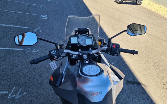 Gebrauchtmotorrad KTM 1290 Super Duke GT - Bild 5 Gebrauchtmotorrad KTM 1290 Super Duke GT - Bild 5