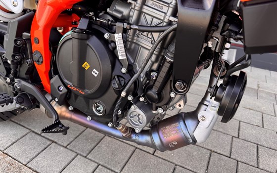 Neufahrzeug KTM 125 SMC R - Bild 7 Neufahrzeug KTM 125 SMC R - Bild 7