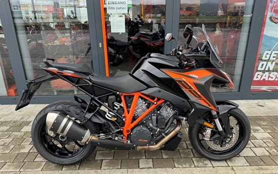 Gebrauchtmotorrad KTM 1290 Super Duke GT - Bild 2 Gebrauchtmotorrad KTM 1290 Super Duke GT - Bild 2
