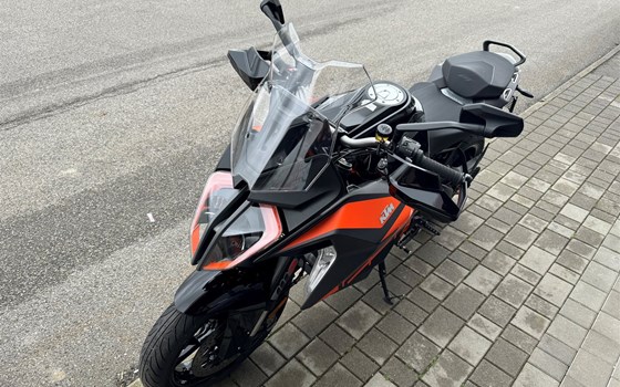 Gebrauchtmotorrad KTM 1290 Super Duke GT - Bild 5 Gebrauchtmotorrad KTM 1290 Super Duke GT - Bild 5