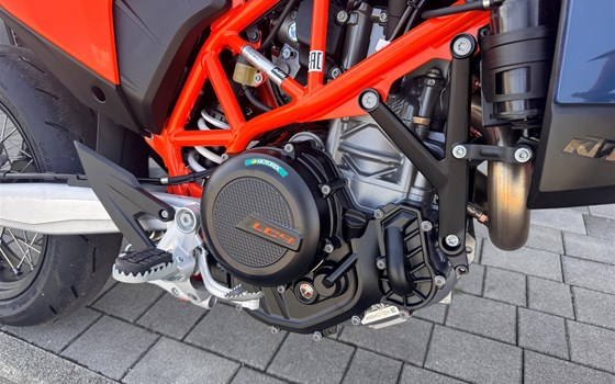 Neufahrzeug KTM 690 SMC R - Bild 6 Neufahrzeug KTM 690 SMC R - Bild 6