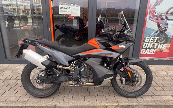 Gebrauchtmotorrad KTM 890 Adventure - Bild 2 Gebrauchtmotorrad KTM 890 Adventure - Bild 2