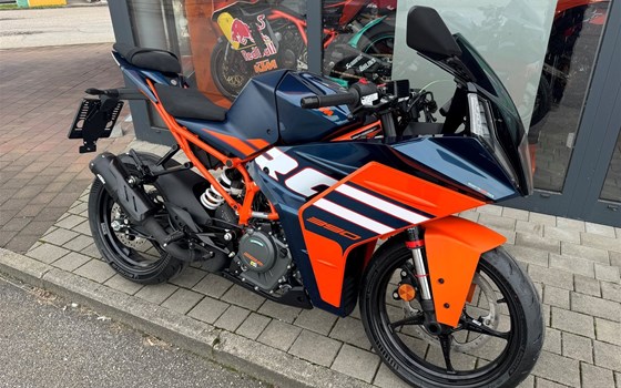Neufahrzeug KTM RC 390 - Bild 1 Neufahrzeug KTM RC 390 - Bild 1