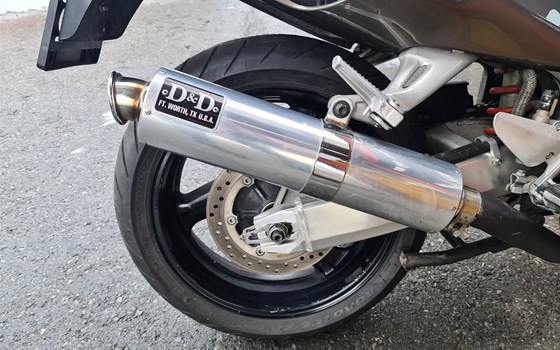 Gebrauchtmotorrad Honda CBR 1100 XX Super Blackbird - Bild 7 Gebrauchtmotorrad Honda CBR 1100 XX Super Blackbird - Bild 7