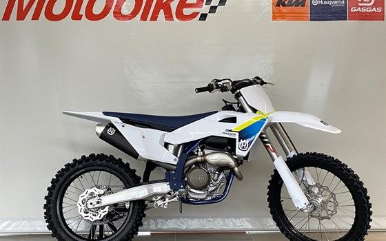 Neufahrzeug Husqvarna FC 250 - Bild 1 Neufahrzeug Husqvarna FC 250 - Bild 1