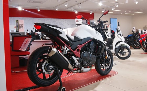 Gebrauchtmotorrad Honda CB750 Hornet - Bild 3