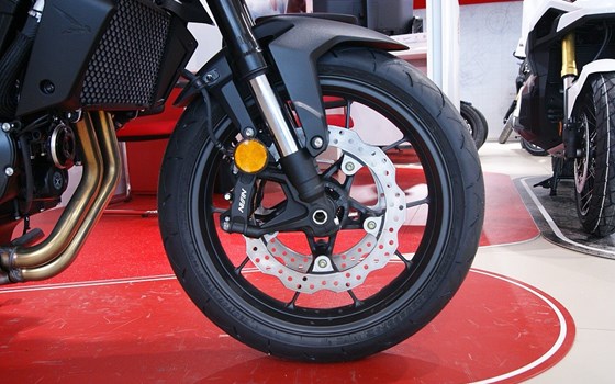 Gebrauchtmotorrad Honda CB750 Hornet - Bild 4