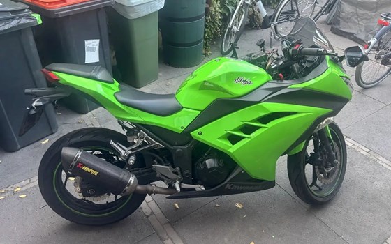 Gebrauchtmotorrad Kawasaki Ninja 300 - Bild 1