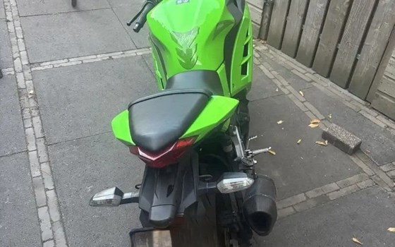 Gebrauchtmotorrad Kawasaki Ninja 300 - Bild 3