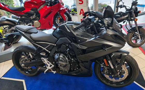 Gebrauchtmotorrad Suzuki GSX-8R - Bild 3