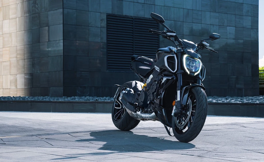 Angebot Ducati Diavel V4 Bild 2: Angebot Ducati Diavel V4