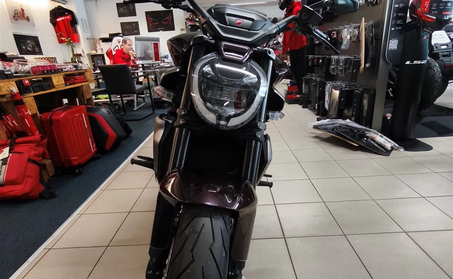 Angebot Ducati XDiavel V4 Bild 3: Angebot Ducati XDiavel V4