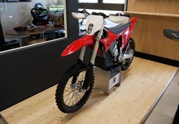 Neumotorrad Stark Future Varg EX