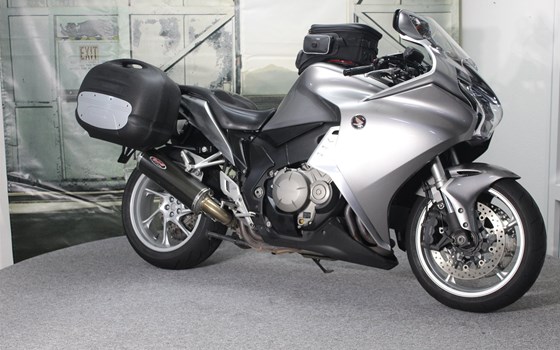 Gebrauchtmotorrad Honda VFR 1200 F - Bild 8