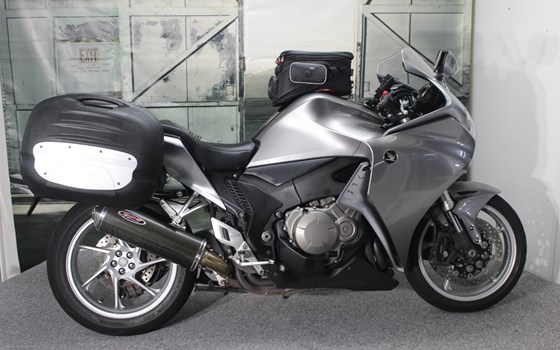 Gebrauchtmotorrad Honda VFR 1200 F - Bild 13