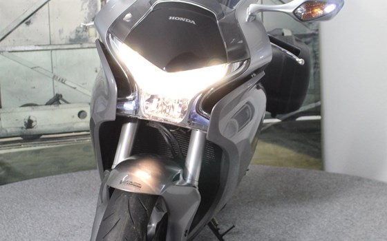 Gebrauchtmotorrad Honda VFR 1200 F - Bild 19