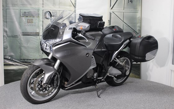 Gebrauchtmotorrad Honda VFR 1200 F - Bild 2