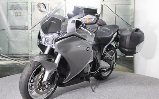 Gebrauchtmotorrad Honda VFR 1200 F - Bild 4