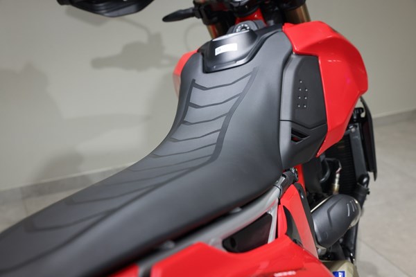 Ducati Hypermotard 698 Mono (rot) - Bild 5