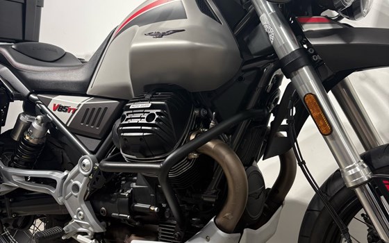 Gebrauchtmotorrad Moto Guzzi V85 TT Travel - Bild 4 Gebrauchtmotorrad Moto Guzzi V85 TT Travel - Bild 4
