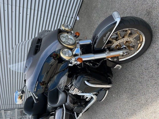 Harley-Davidson Touring Electra Glide Ultra Limited FLHTK (Charcoal Pearl/Vivid Black/Gold) - Bild 4