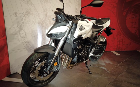Neufahrzeug Honda CB1000 Hornet - Bild 9