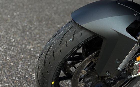 Gebrauchtmotorrad KTM 1290 Super Duke R - Bild 8 Gebrauchtmotorrad KTM 1290 Super Duke R - Bild 8