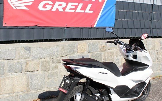 Gebrauchtmotorrad Honda PCX125 - Bild 4 Gebrauchtmotorrad Honda PCX125 - Bild 4