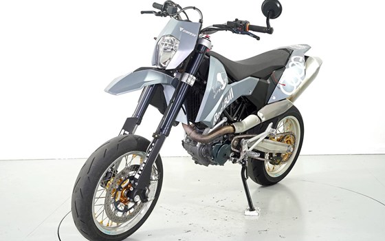 Motorrad Occasion KTM 690 SMC - Bild 3