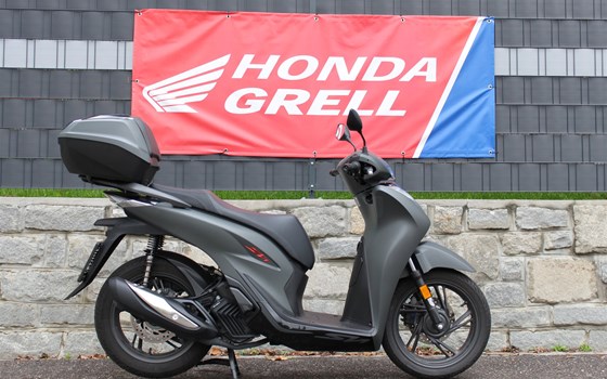 Gebrauchtmotorrad Honda SH125i - Bild 2 Gebrauchtmotorrad Honda SH125i - Bild 2