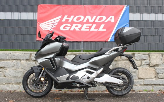 Gebrauchtmotorrad Honda Forza 750 - Bild 3 Gebrauchtmotorrad Honda Forza 750 - Bild 3