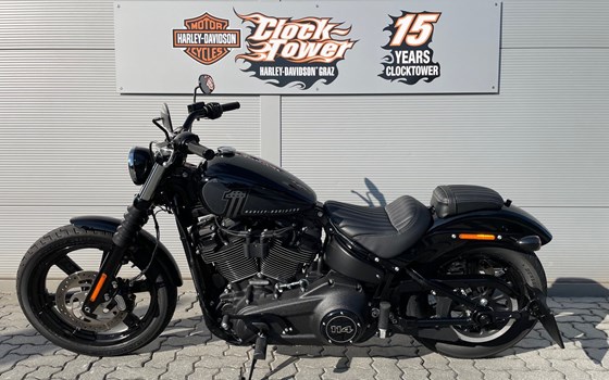 Gebrauchtmotorrad Harley-Davidson Softail Street Bob 114 FXBBS - Bild 3