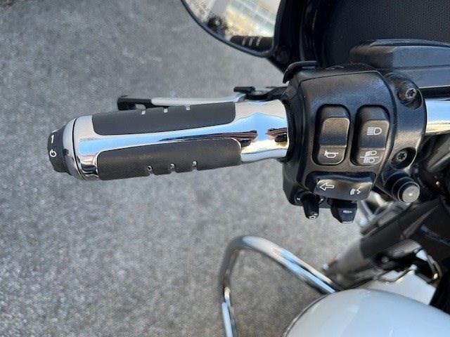 Harley-Davidson Touring Street Glide Special FLHXS (Crushed Ice Pearl) - Bild 13