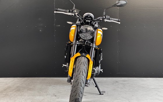 Gebrauchtmotorrad Triumph Trident 660 - Bild 8