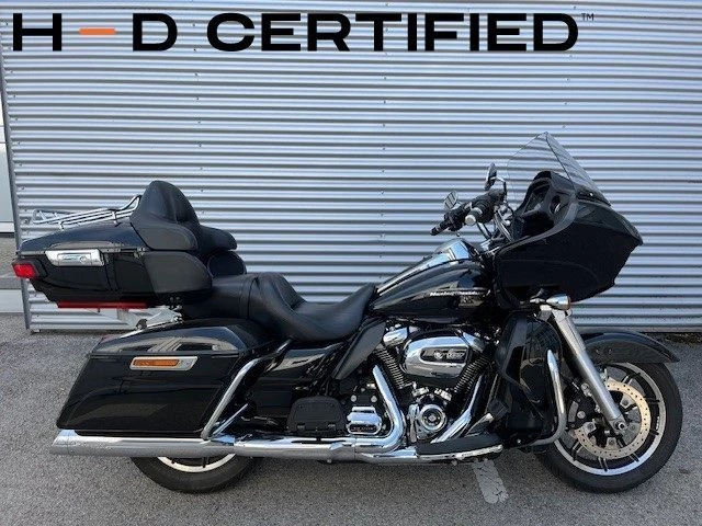 Harley-Davidson Road Glide Ultra (Vivid Black) - Bild 1
