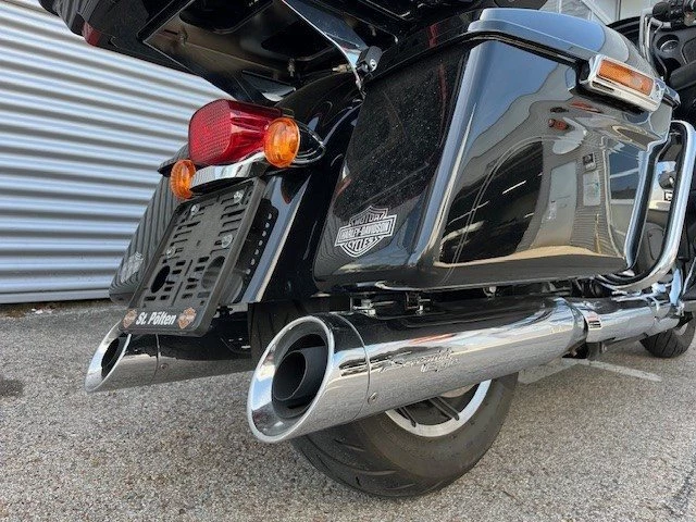 Harley-Davidson Road Glide Ultra (Vivid Black) - Bild 7