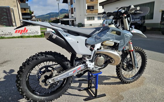 Neufahrzeug Husqvarna TE 300 PRO - Bild 3 Neufahrzeug Husqvarna TE 300 PRO - Bild 3