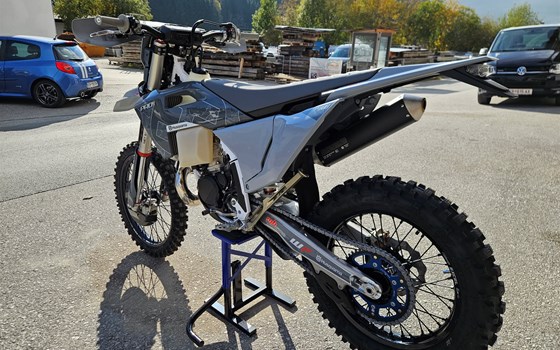 Neufahrzeug Husqvarna TE 300 PRO - Bild 5 Neufahrzeug Husqvarna TE 300 PRO - Bild 5
