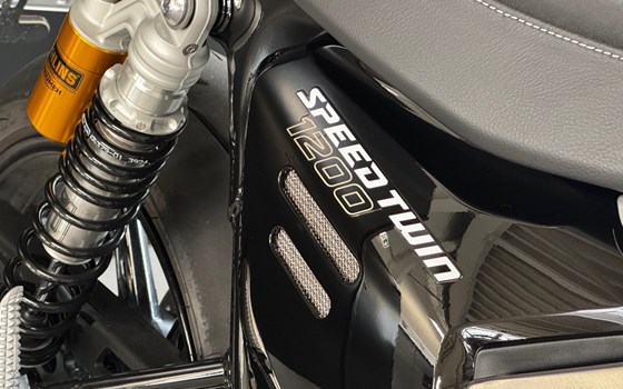 Gebrauchtmotorrad Triumph Speed Twin 1200 RS - Bild 10