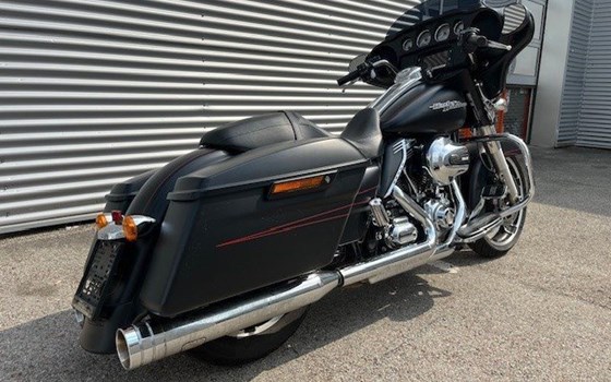 Gebrauchtmotorrad Harley-Davidson Touring Street Glide Special FLHXS - Bild 6 Gebrauchtmotorrad Harley-Davidson Touring Street Glide Special FLHXS - Bild 6