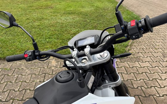 Neufahrzeug Aprilia SX 125 - Bild 8