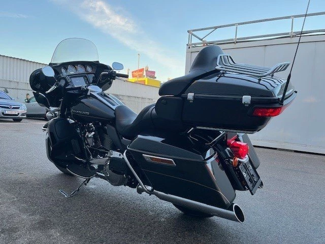 Harley-Davidson Touring Electra Glide Ultra Limited FLHTK (Black Quartz Metallic) - Bild 8