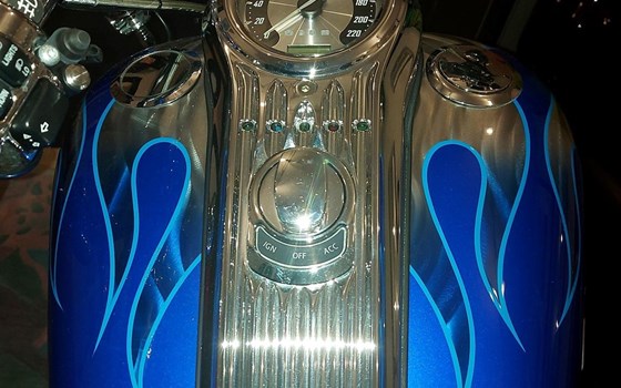 Motorrad Occasion Harley-Davidson CVO Softail Springer FXSTSSE - Bild 2