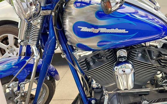 Motorrad Occasion Harley-Davidson CVO Softail Springer FXSTSSE - Bild 4