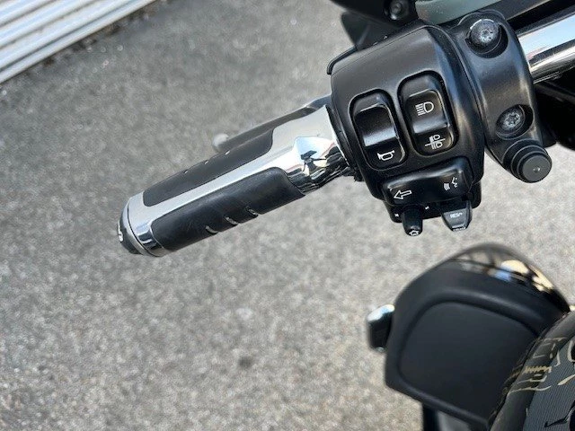 Harley-Davidson FLHTK Electra Glide Ultra Limited (Custom Lackierung) - Bild 11