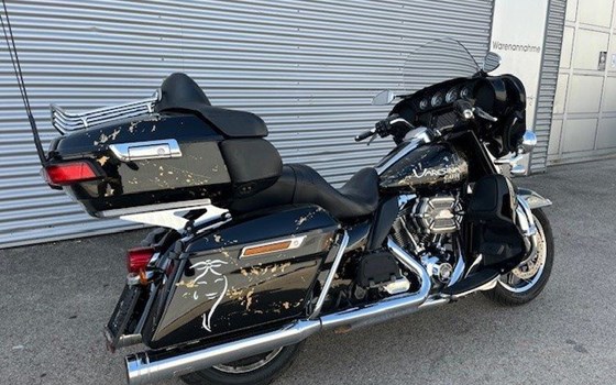 Gebrauchtmotorrad Harley-Davidson FLHTK Electra Glide Ultra Limited - Bild 6 Gebrauchtmotorrad Harley-Davidson FLHTK Electra Glide Ultra Limited - Bild 6