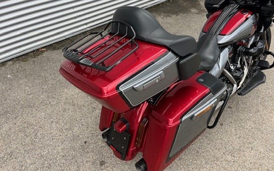 Gebrauchtmotorrad Harley-Davidson CVO Road Glide FLTRXSE - Bild 10 Gebrauchtmotorrad Harley-Davidson CVO Road Glide FLTRXSE - Bild 10