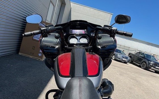 Gebrauchtmotorrad Harley-Davidson CVO Road Glide FLTRXSE - Bild 20 Gebrauchtmotorrad Harley-Davidson CVO Road Glide FLTRXSE - Bild 20