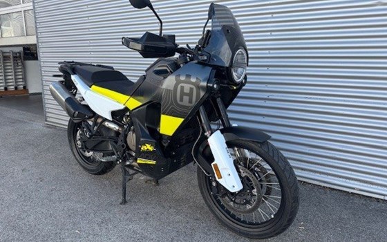 Gebrauchtmotorrad Husqvarna Norden 901 - Bild 2 Gebrauchtmotorrad Husqvarna Norden 901 - Bild 2